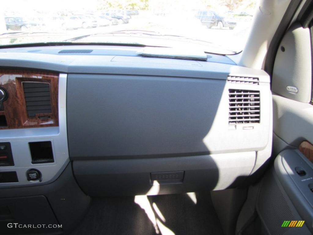 2006 Ram 1500 Laramie Quad Cab - Bright Silver Metallic / Medium Slate Gray photo #23