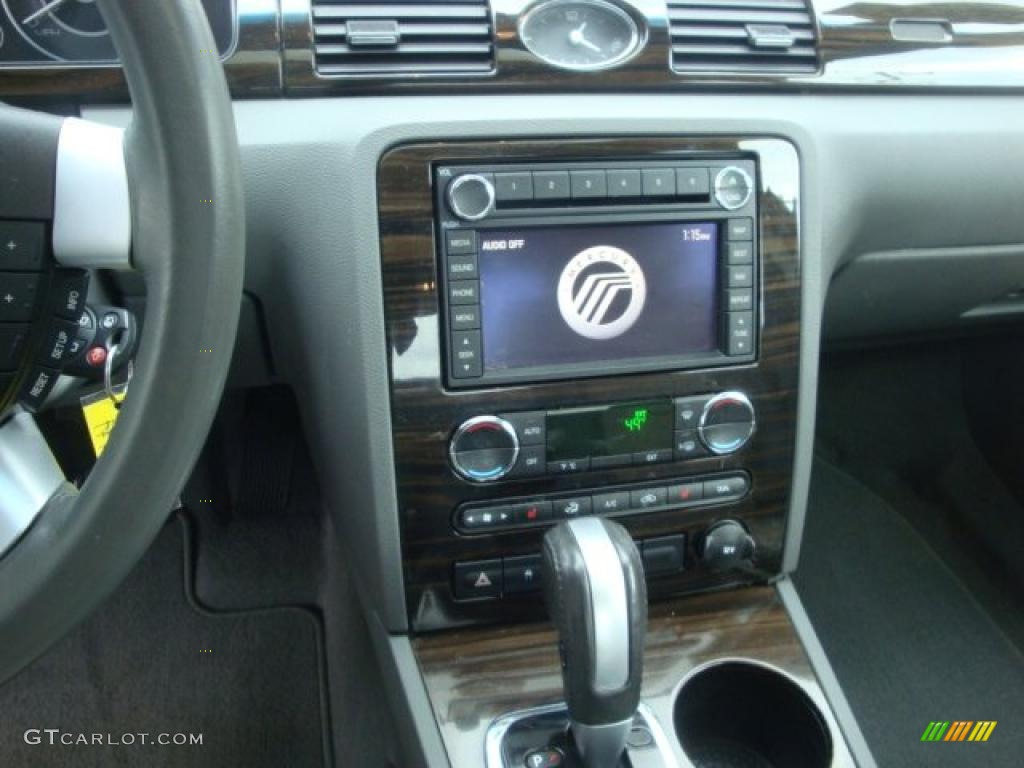 2008 Mercury Sable Premier AWD Sedan Controls Photo #40093311