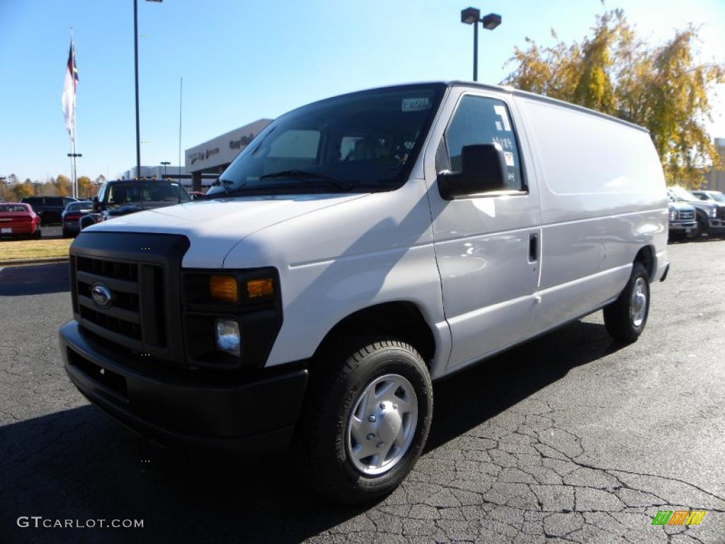 Oxford White 2010 Ford E Series Van E150 Commercial Exterior Photo #40095067