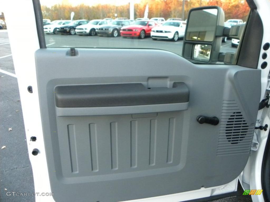 2011 Ford F250 Super Duty XL Regular Cab Chassis Steel Gray Door Panel Photo #40096235
