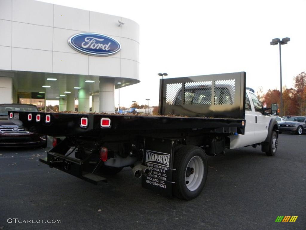 2011 F450 Super Duty XL Crew Cab Chassis - Oxford White / Steel photo #3