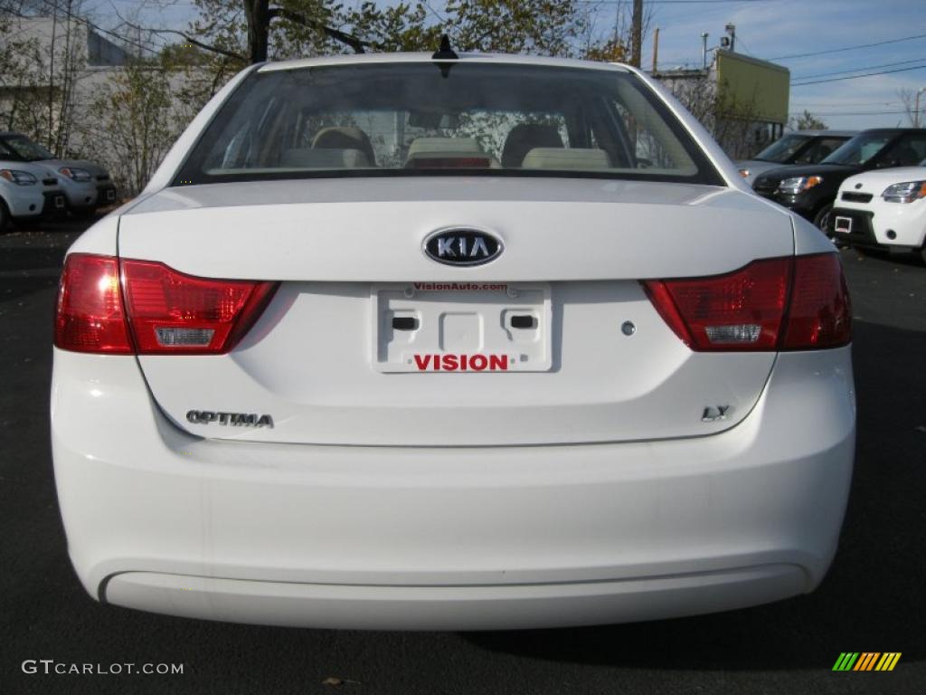 2010 Optima LX - Clear White / Beige photo #14