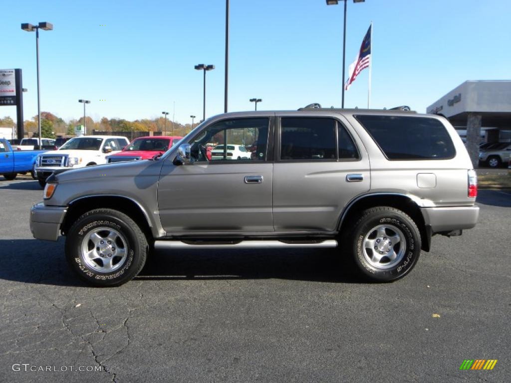 Millennium Silver Metallic 2002 Toyota 4Runner SR5 4x4 Exterior Photo #40099571