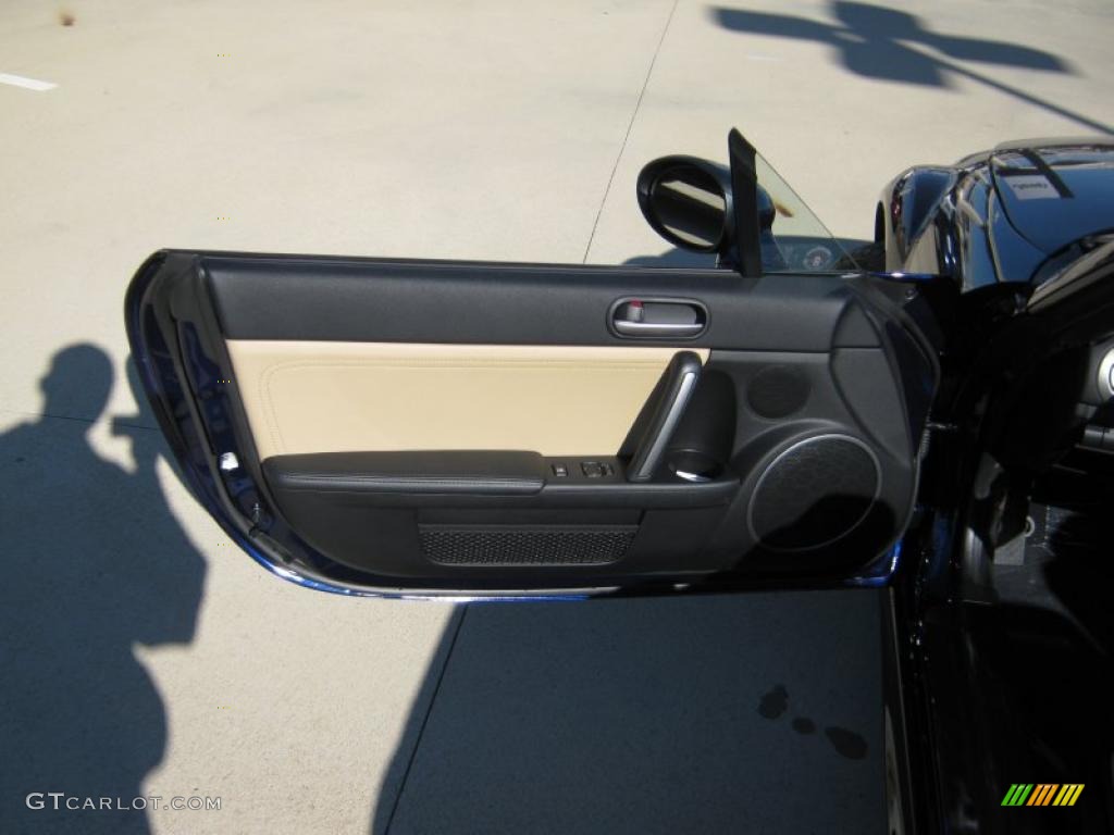 2011 Mazda MX-5 Miata Grand Touring Hard Top Roadster Dune Beige Door Panel Photo #40100623
