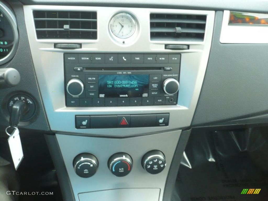 2010 Chrysler Sebring Limited Sedan Controls Photo #40100759