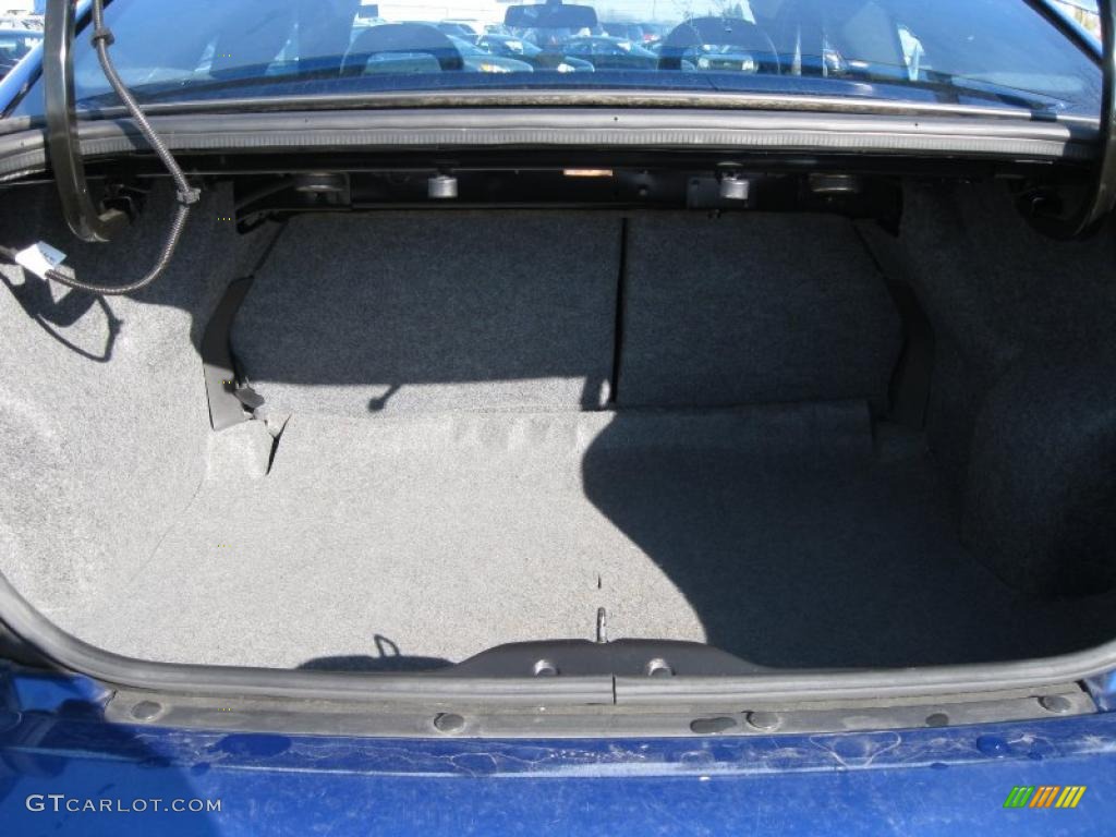 2004 Saturn ION 2 Quad Coupe Trunk Photo #40102311