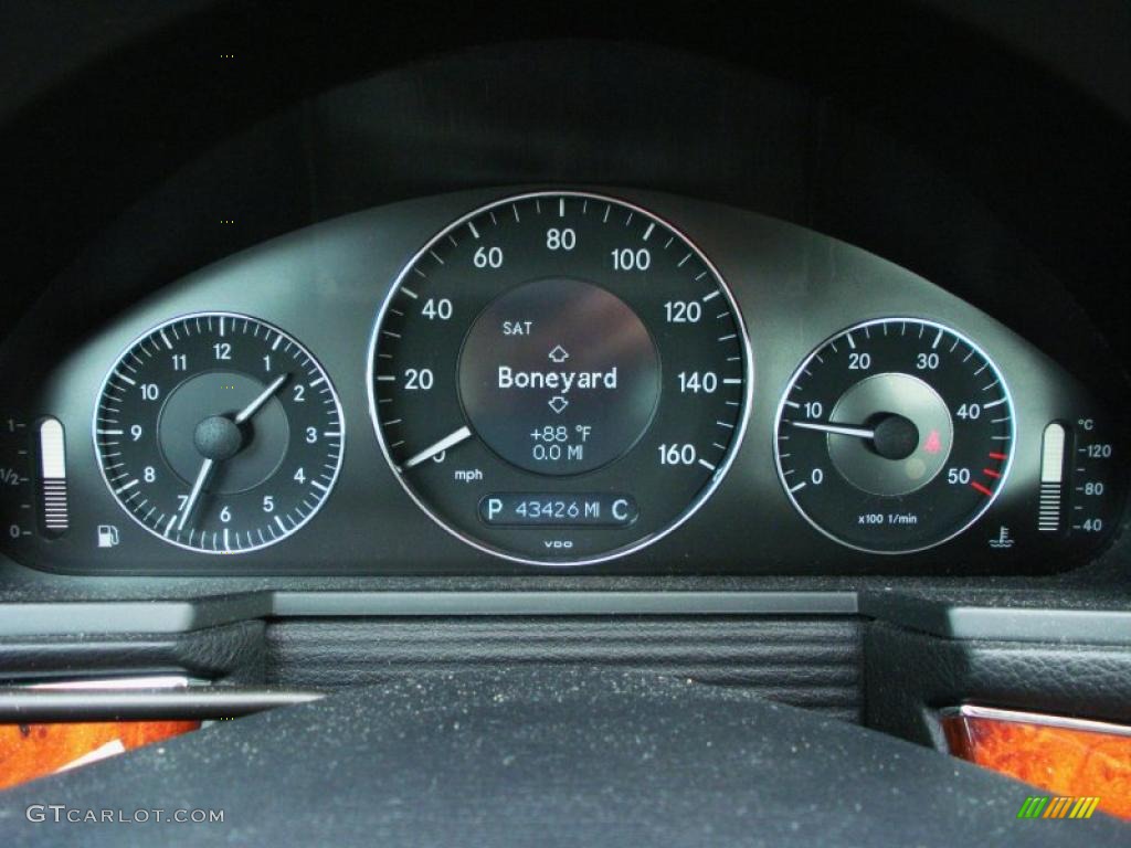 2008 Mercedes-Benz E 320 BlueTEC Sedan Gauges Photos