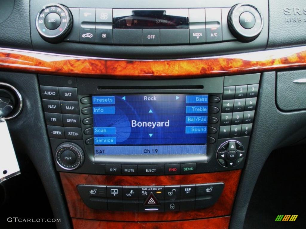 2008 Mercedes-Benz E 320 BlueTEC Sedan Controls Photo #40102687