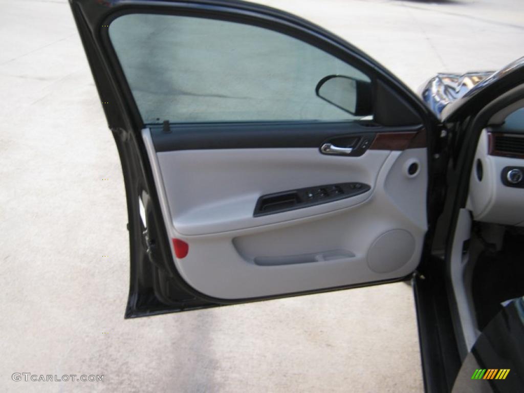 2006 Impala LS - Black / Neutral Beige photo #16