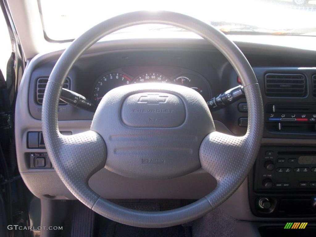 2003 Chevrolet Tracker LT Hard Top Medium Gray Steering Wheel Photo #40105891