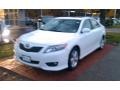 Super White - Camry SE Photo No. 2