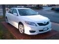 Super White - Camry SE Photo No. 4
