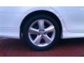 Super White - Camry SE Photo No. 22