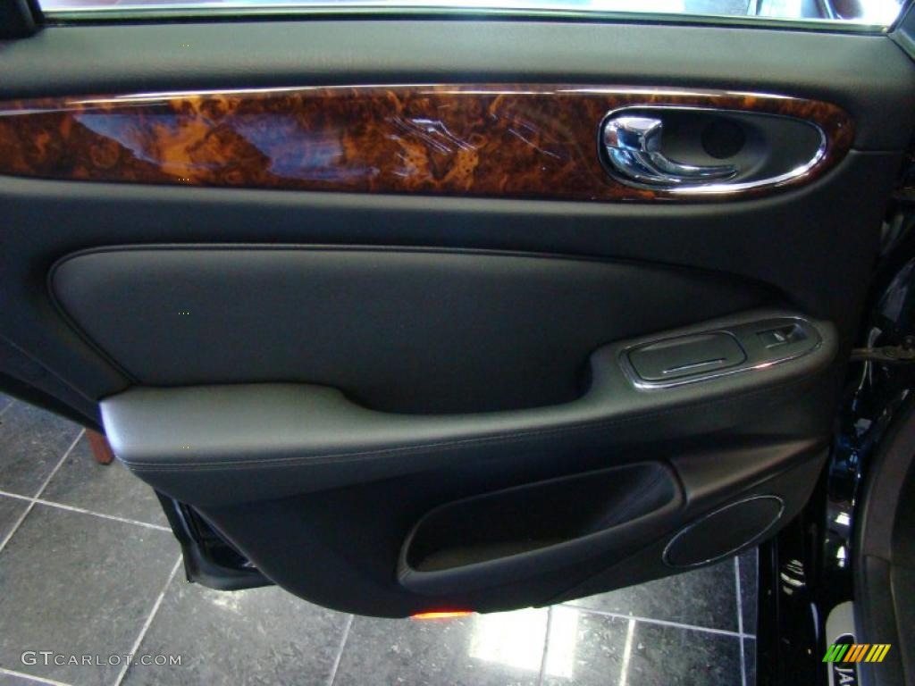 2005 Jaguar XJ XJR Charcoal Door Panel Photo #40107623