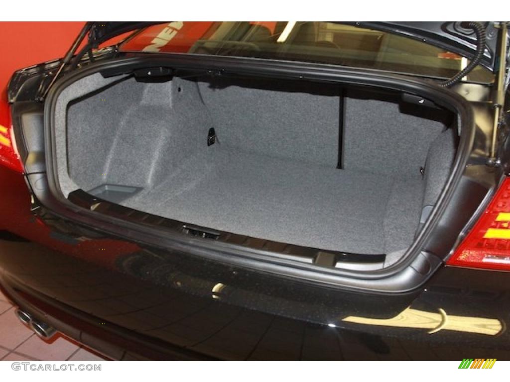 2011 BMW 3 Series 328i Coupe Trunk Photo #40108691