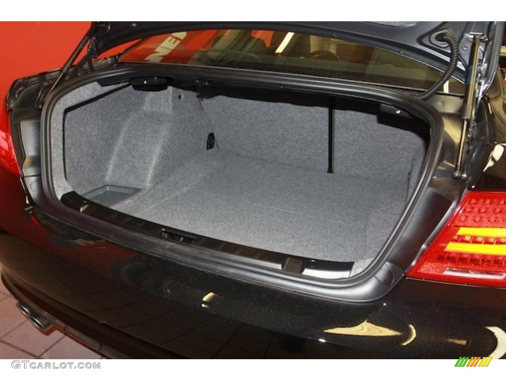 2011 BMW 3 Series 328i Coupe Trunk Photo #40109071