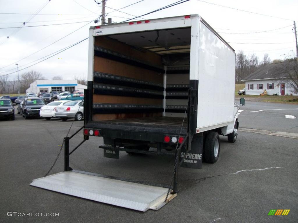 2006 Chevrolet Express 3500 Cutaway Moving Van Trunk Photo #40109275