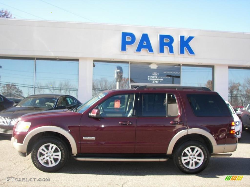 2008 Explorer Eddie Bauer 4x4 - Dark Cherry Metallic / Black/Camel photo #22