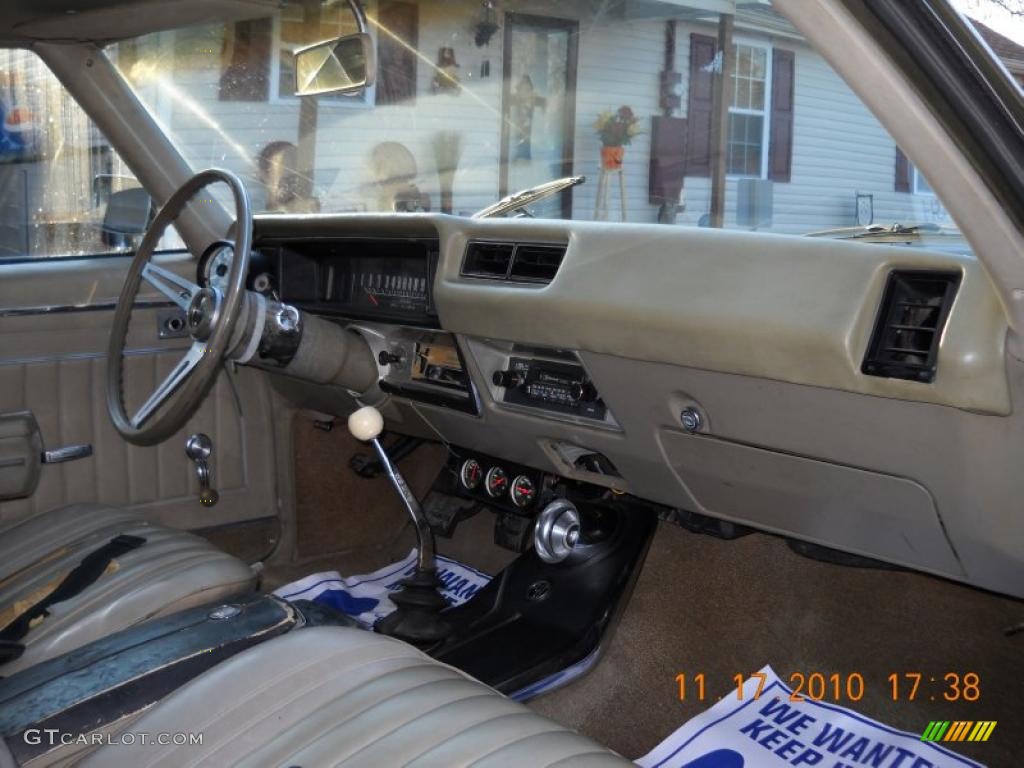 1969 Buick Skylark GS 350 Coupe Beige Dashboard Photo #40111367