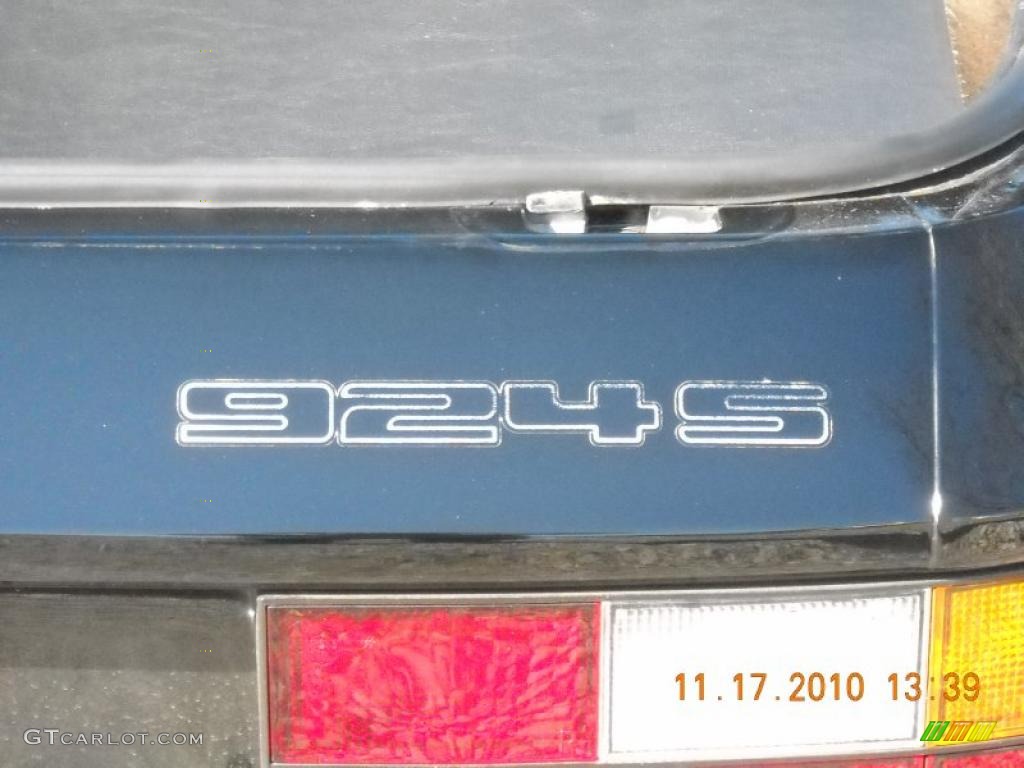1987 Porsche 924 S Marks and Logos Photos