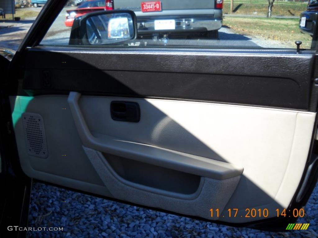 1987 Porsche 924 S Door Panel Photos