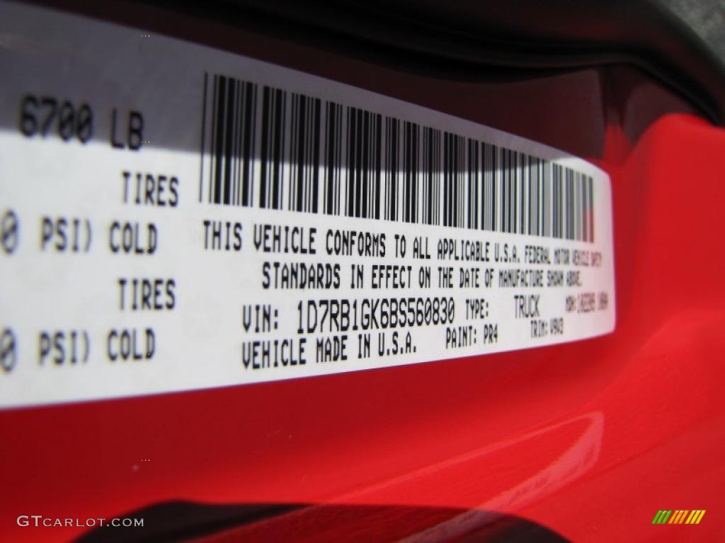 2011 Ram 1500 ST Quad Cab - Flame Red / Dark Slate Gray/Medium Graystone photo #18