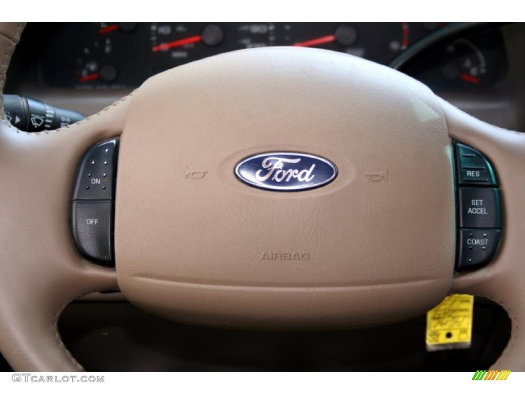 2004 F250 Super Duty Lariat Crew Cab 4x4 - Dark Toreador Red Metallic / Medium Parchment photo #48