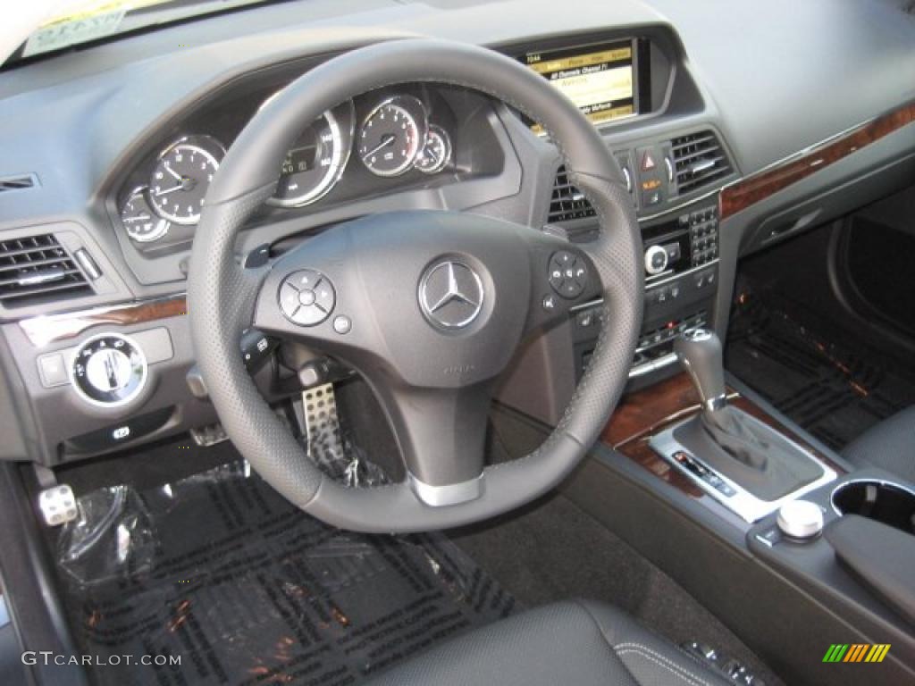 Black Interior 2011 Mercedes-Benz E 550 Coupe Photo #40119583