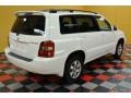 Super White - Highlander V6 4WD Photo No. 4