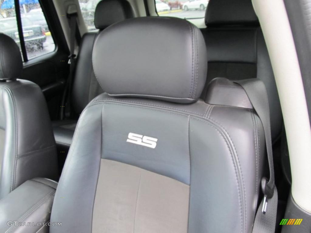Ebony Interior 2008 Chevrolet TrailBlazer SS 4x4 Photo #40120355