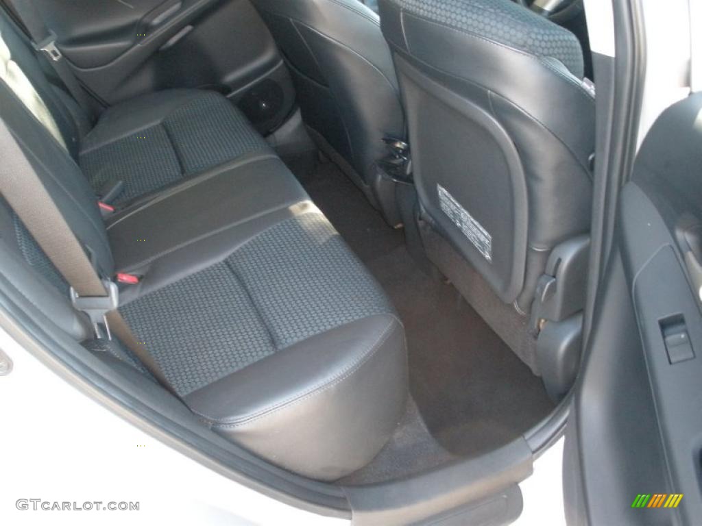 Ebony Interior 2010 Pontiac Vibe GT Photo #40121435