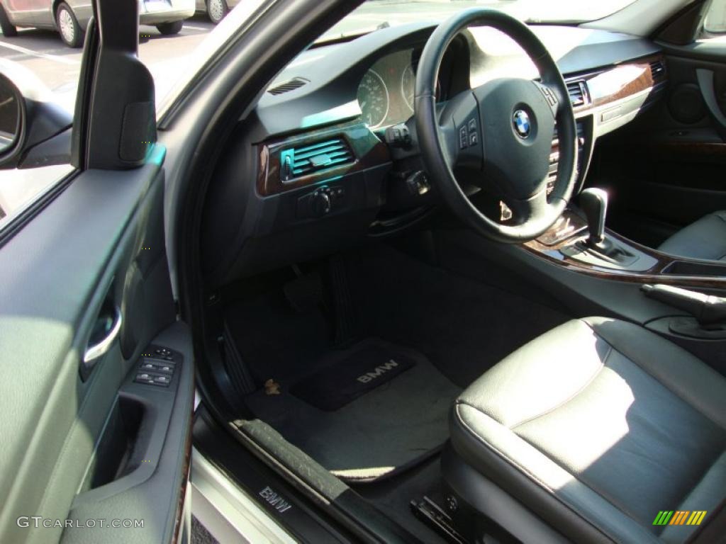 2006 3 Series 330xi Sedan - Titanium Silver Metallic / Black photo #13