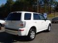 Oxford White - Mariner V6 4WD Photo No. 3