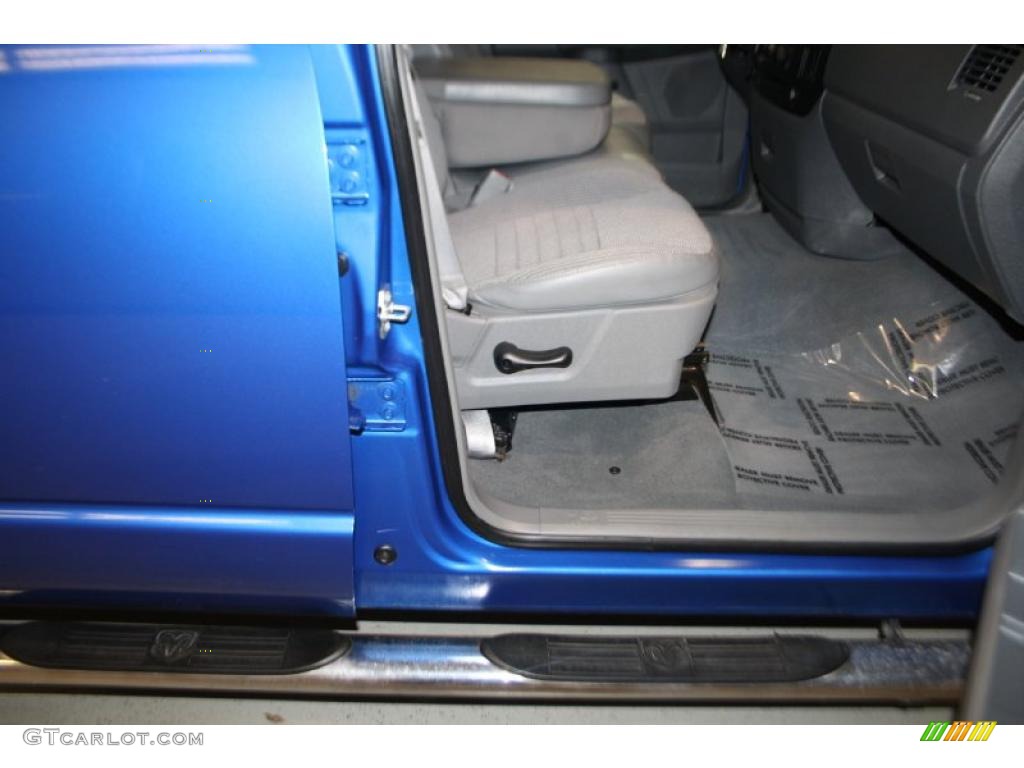 2008 Ram 1500 SXT Quad Cab - Electric Blue Pearl / Medium Slate Gray photo #10