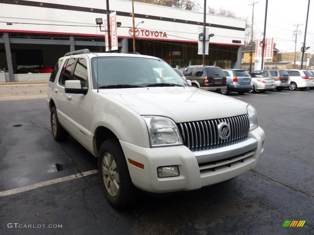 2008 Mountaineer AWD - White Suede / Camel photo #4