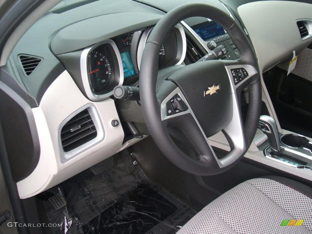 Light Titanium/Jet Black Interior 2011 Chevrolet Equinox LT Photo #40125876