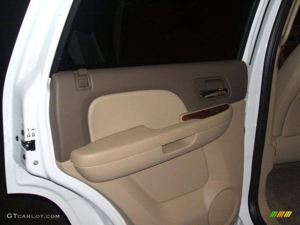 2011 Chevrolet Tahoe Hybrid Light Cashmere/Dark Cashmere Door Panel Photo #40126468