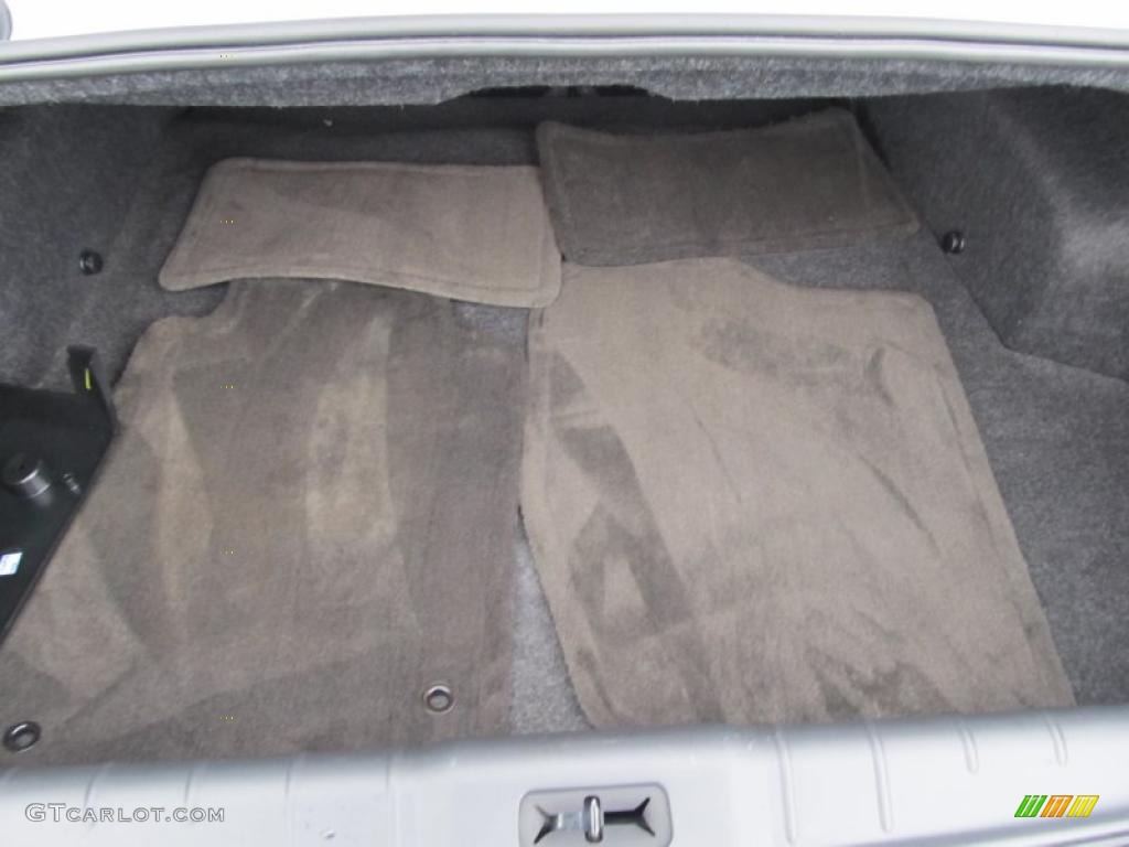 2011 Chevrolet Malibu LT Trunk Photo #40126541