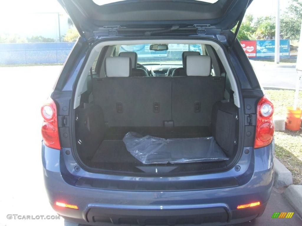 2011 Chevrolet Equinox LT Trunk Photo #40126836