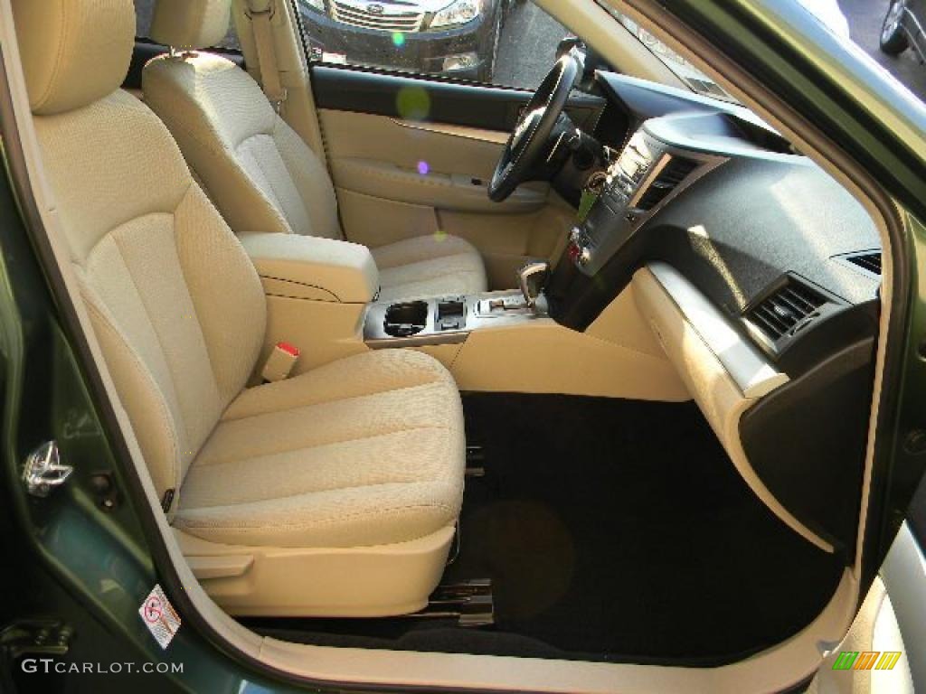 Warm Ivory Interior 2010 Subaru Outback 2.5i Premium Wagon Photo #40129632