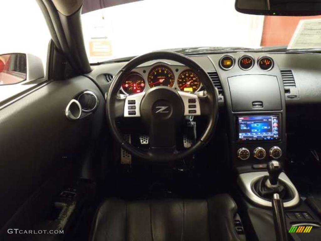 2006 350Z Touring Coupe - Silver Alloy Metallic / Charcoal Leather photo #14