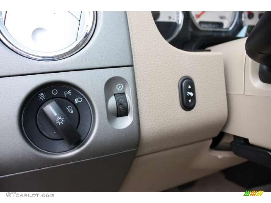 2004 F150 Lariat SuperCab 4x4 - Arizona Beige Metallic / Tan photo #17