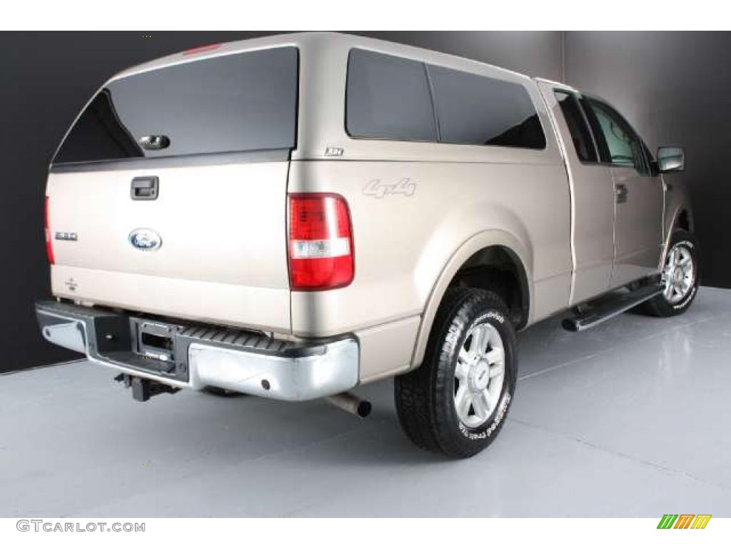 2004 F150 Lariat SuperCab 4x4 - Arizona Beige Metallic / Tan photo #23