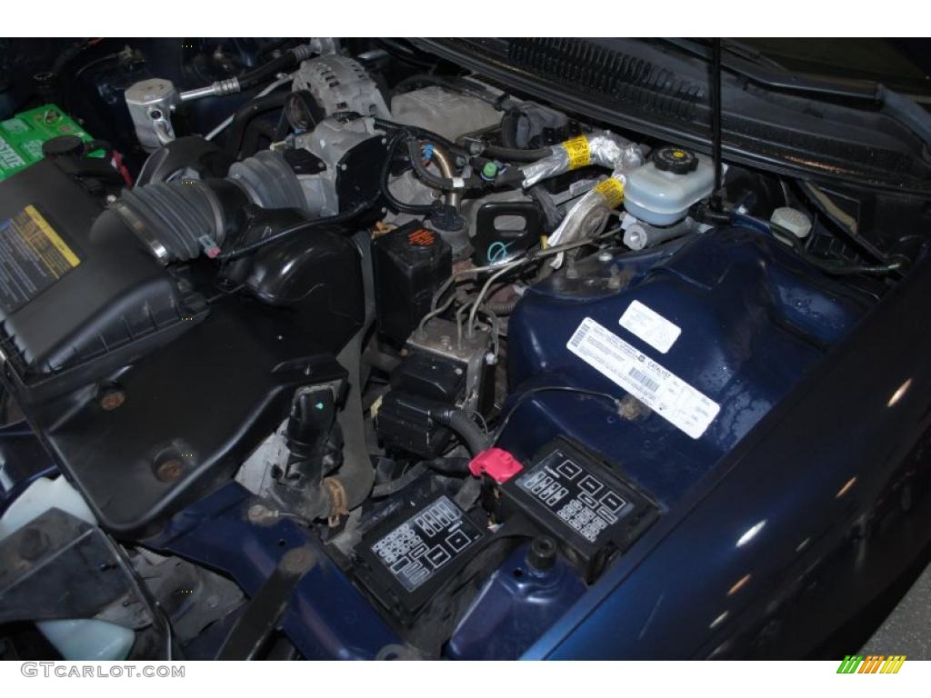 2001 Chevrolet Camaro Coupe 3.8 Liter OHV 12-Valve V6 Engine Photo #40147595