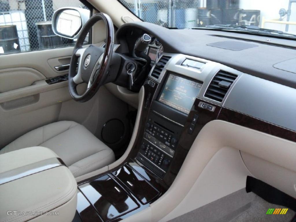 2011 Cadillac Escalade ESV Luxury AWD Cashmere/Cocoa Dashboard Photo #40149005