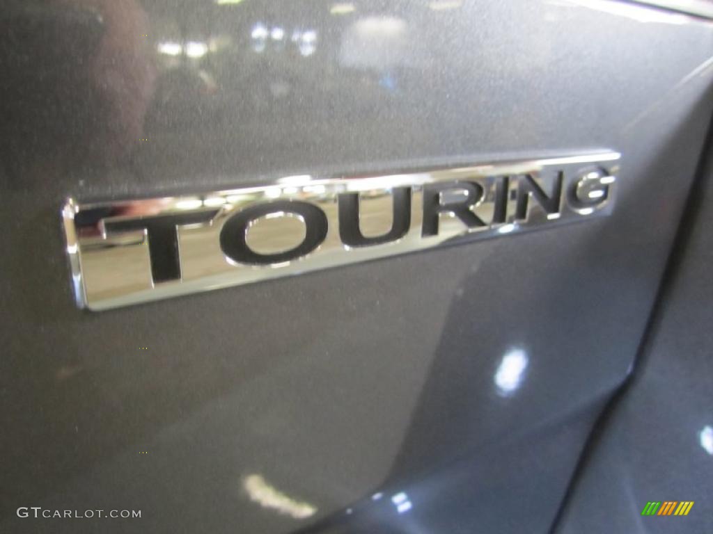 2010 Honda Odyssey Touring Marks and Logos Photo #40150021