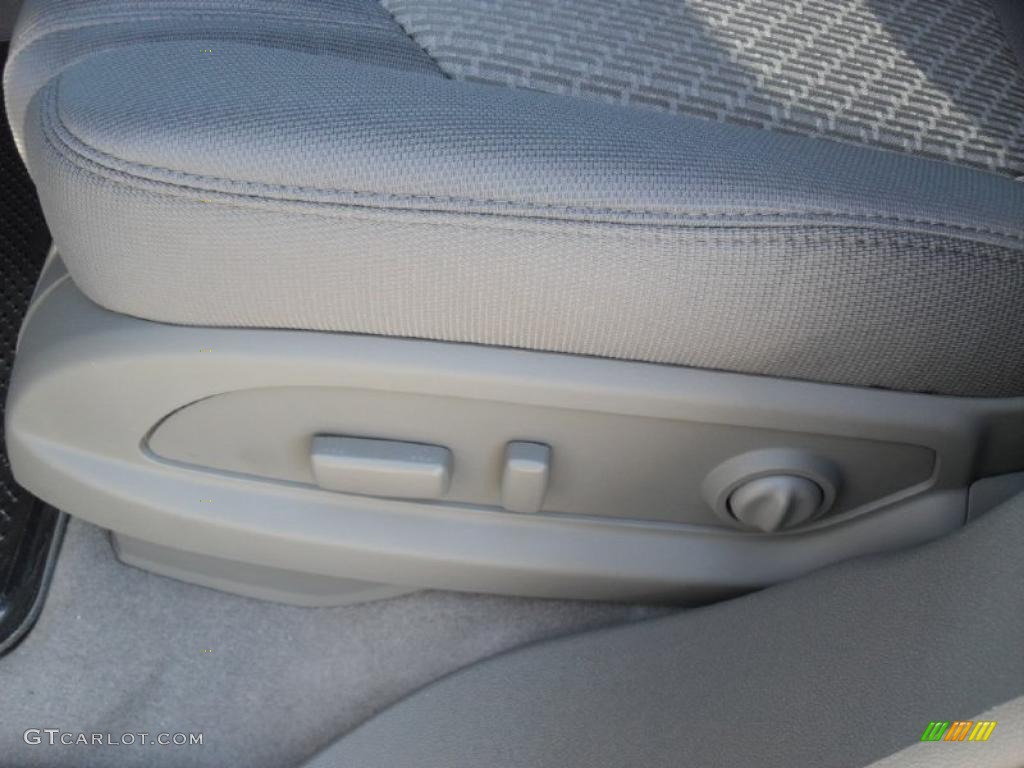 2011 Traverse LT - Dark Blue Metallic / Dark Gray/Light Gray photo #8