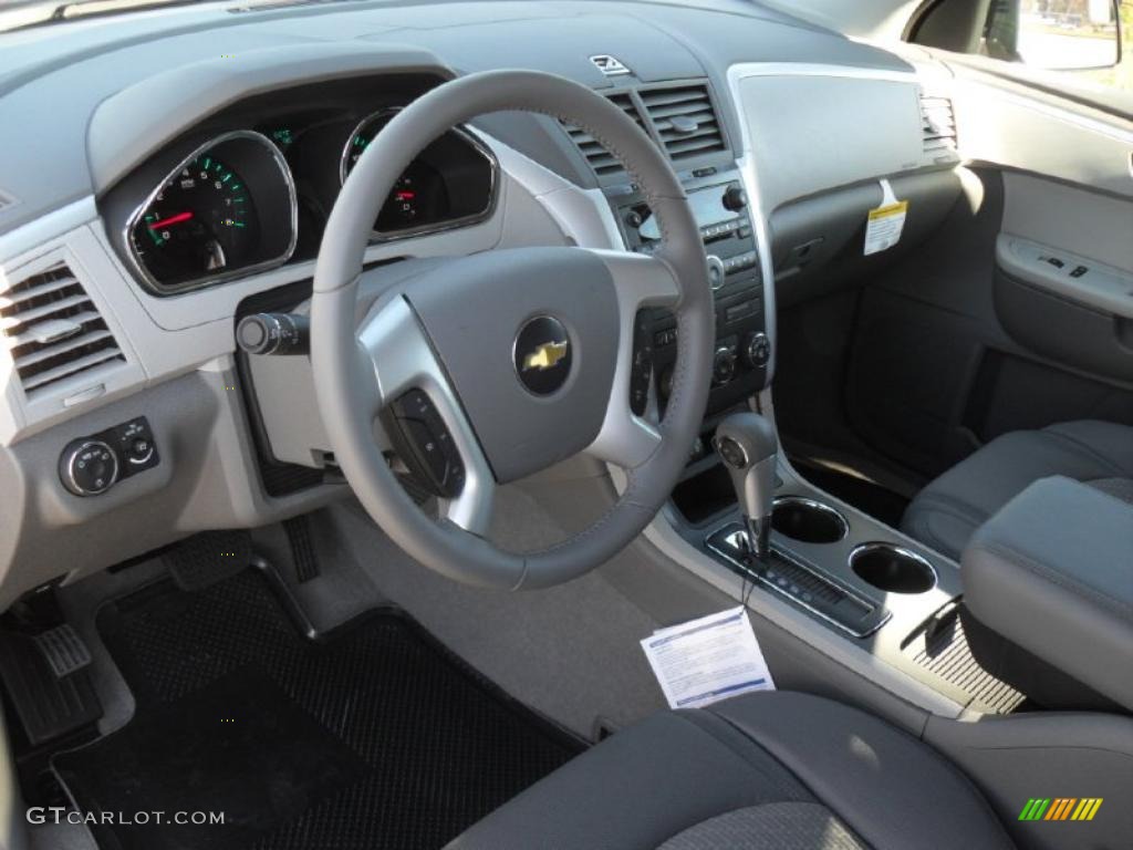 2011 Traverse LT - Dark Blue Metallic / Dark Gray/Light Gray photo #25