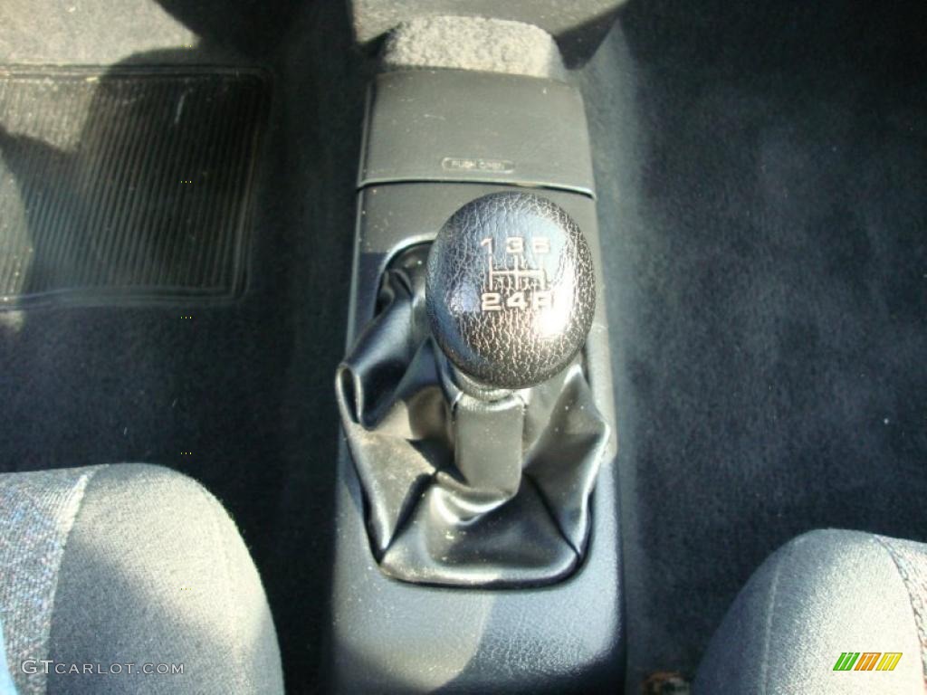 1994 Honda Civic CX Hatchback Transmission Photos