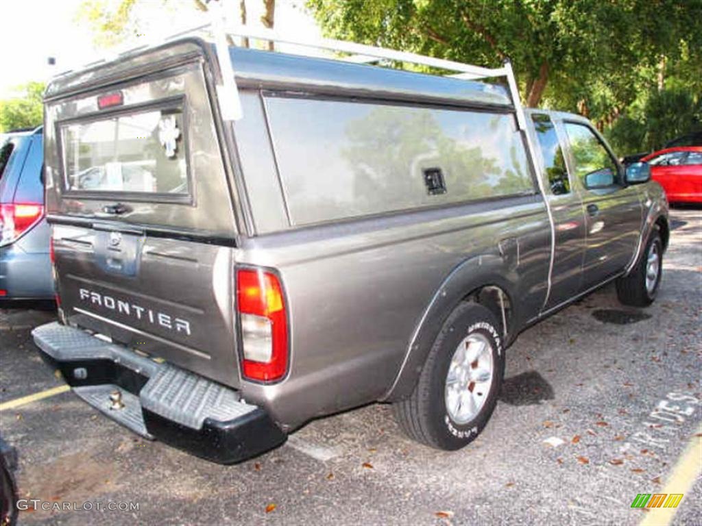 2004 Frontier XE King Cab - Granite Metallic / Gray photo #2